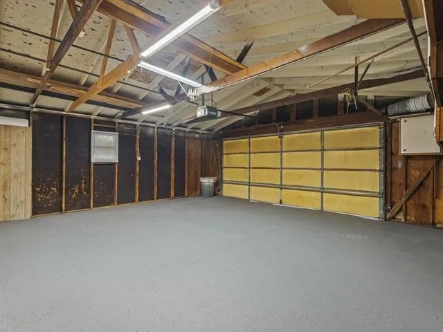 $2,650 | 2205 Clover Avenue, Rockford, IL 61102