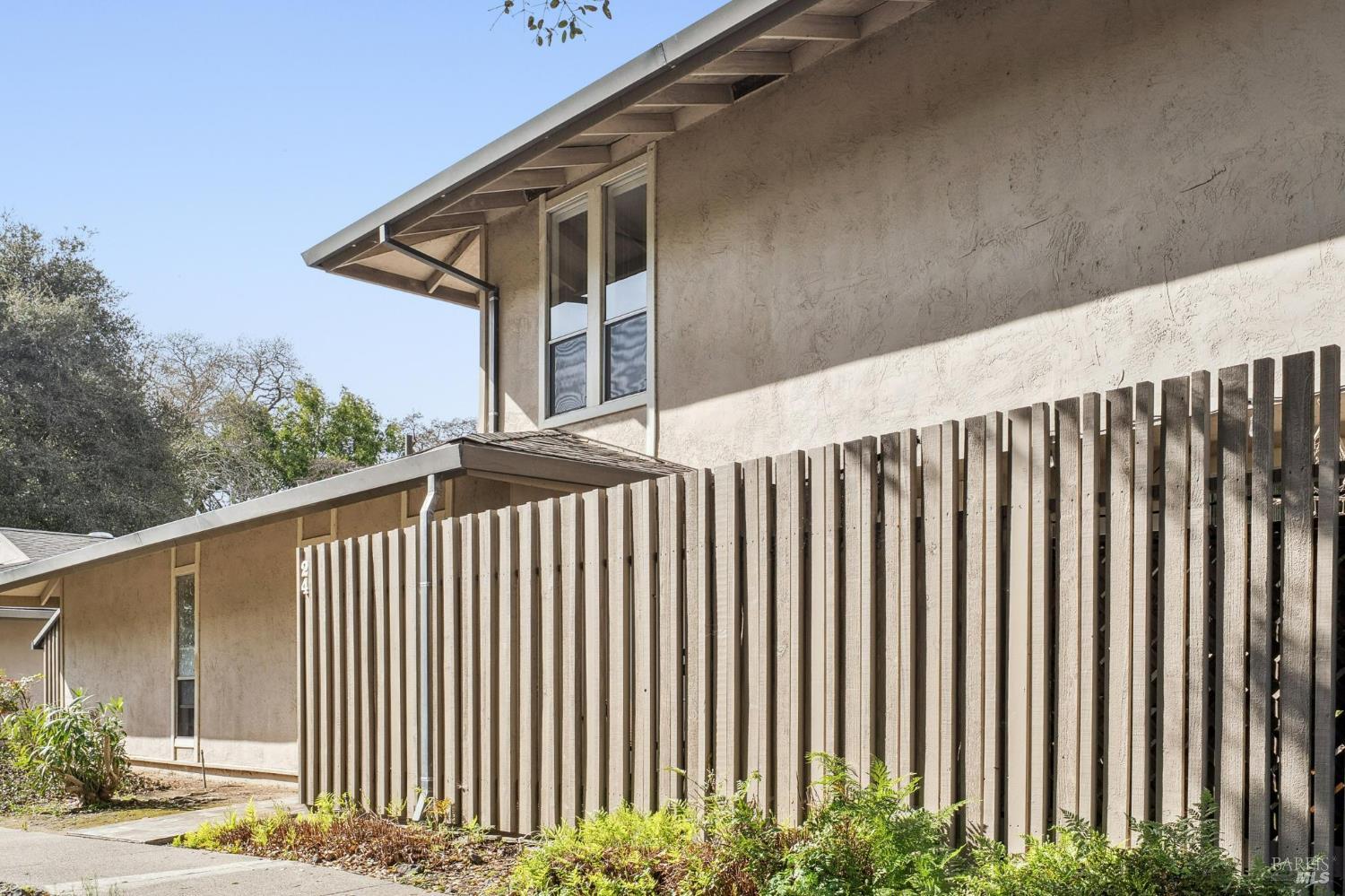 24 Roundtree Boulevard San Rafael, CA 94903 - Photo 25 of 28