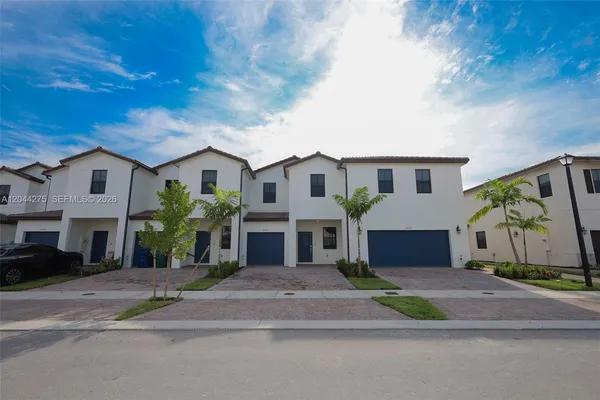 $2,800 | 23057 Southwest 129th Place, Unit 23057, Miami, FL 33177
