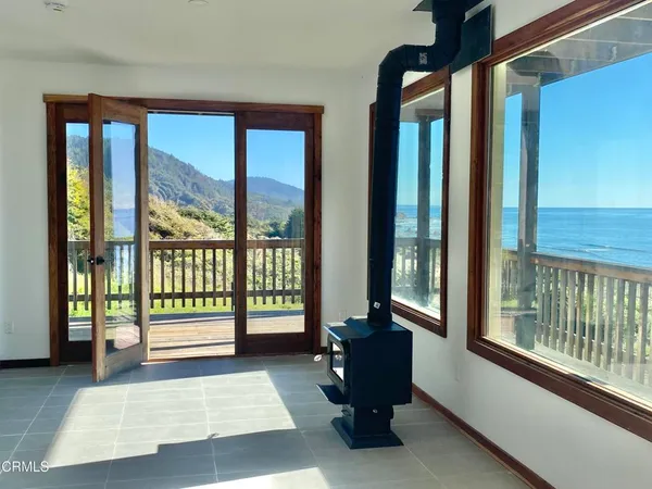 $1,365,000 | 41301 Seascape Drive, Westport, CA 95488