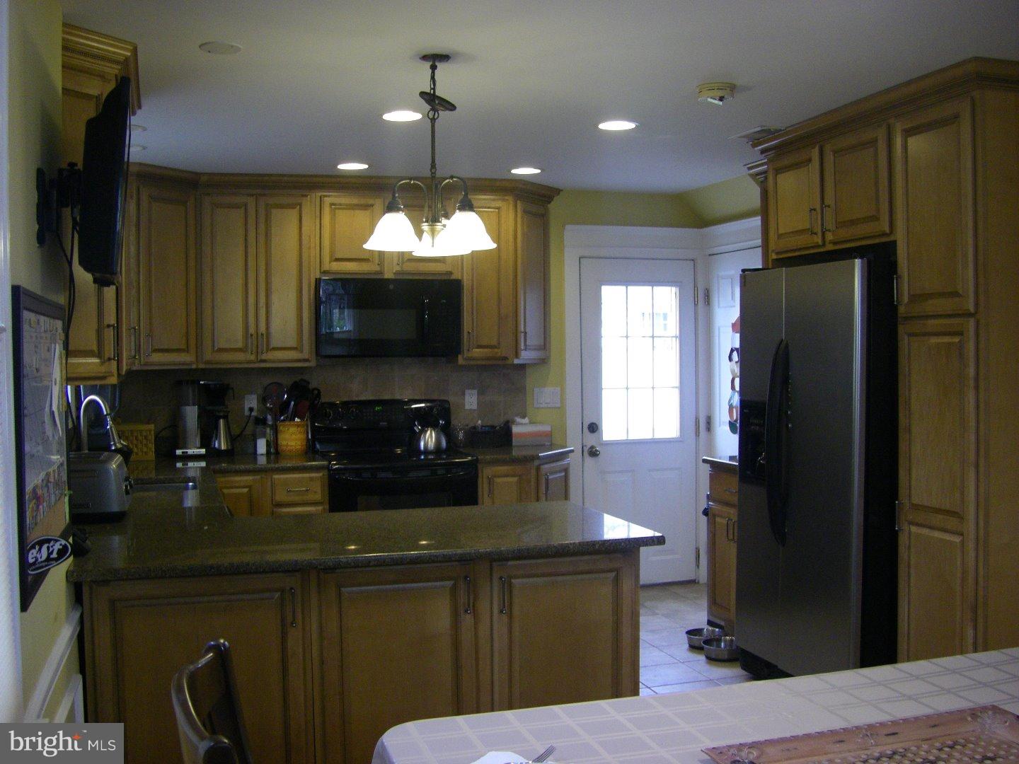 329 Avon Road Springfield, PA 19064 - Photo 12 of 25