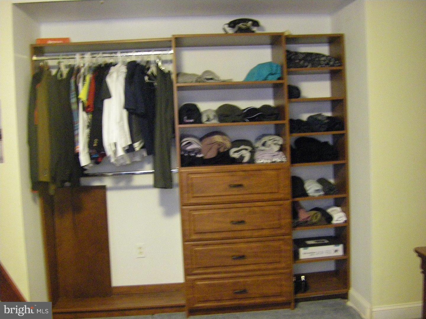 329 Avon Road Springfield, PA 19064 - Photo 17 of 25 Bedroom 2