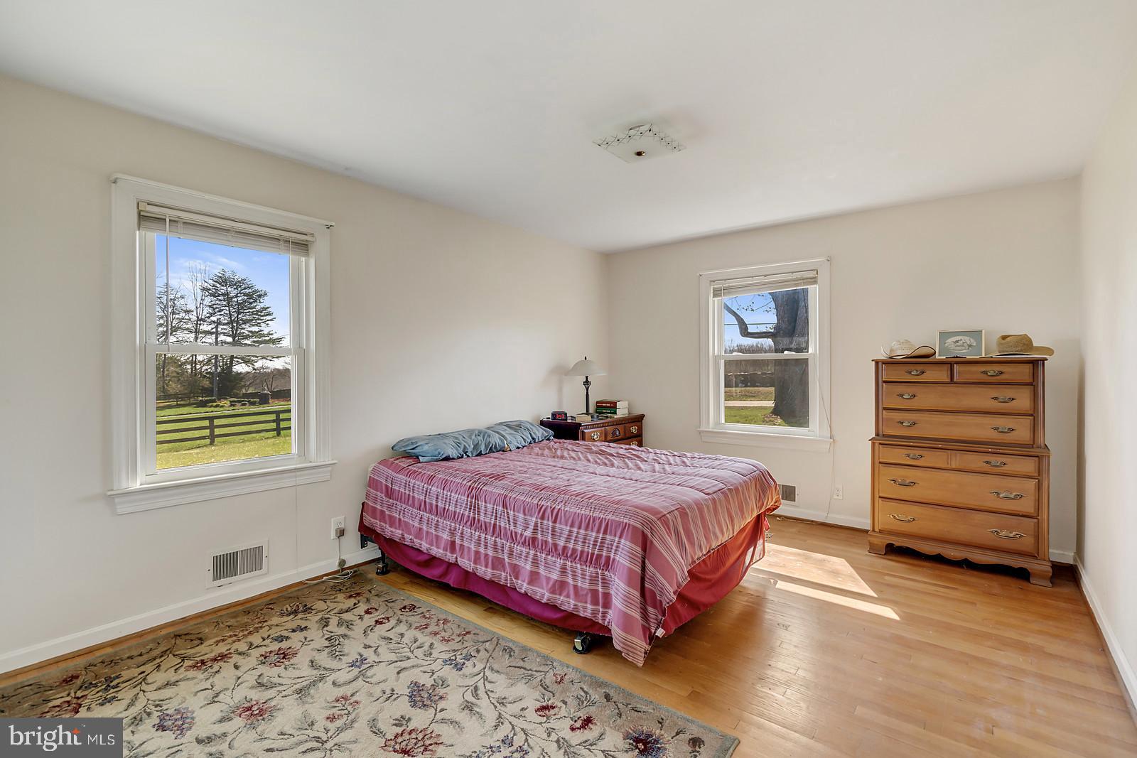 8485 Lees Ridge Road Warrenton, VA 20186 - Photo 11 of 34 MASTER BEDROOM