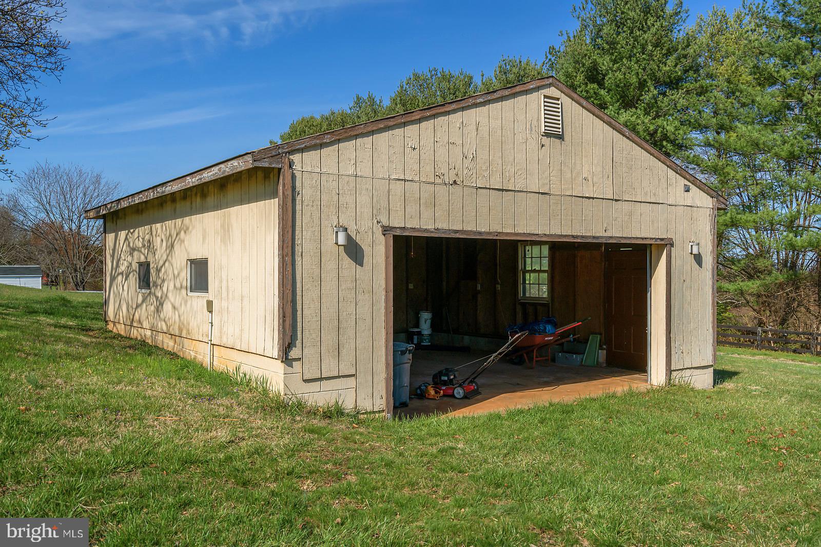 8485 Lees Ridge Road Warrenton, VA 20186 - Photo 26 of 34 DETACHED GARAGE