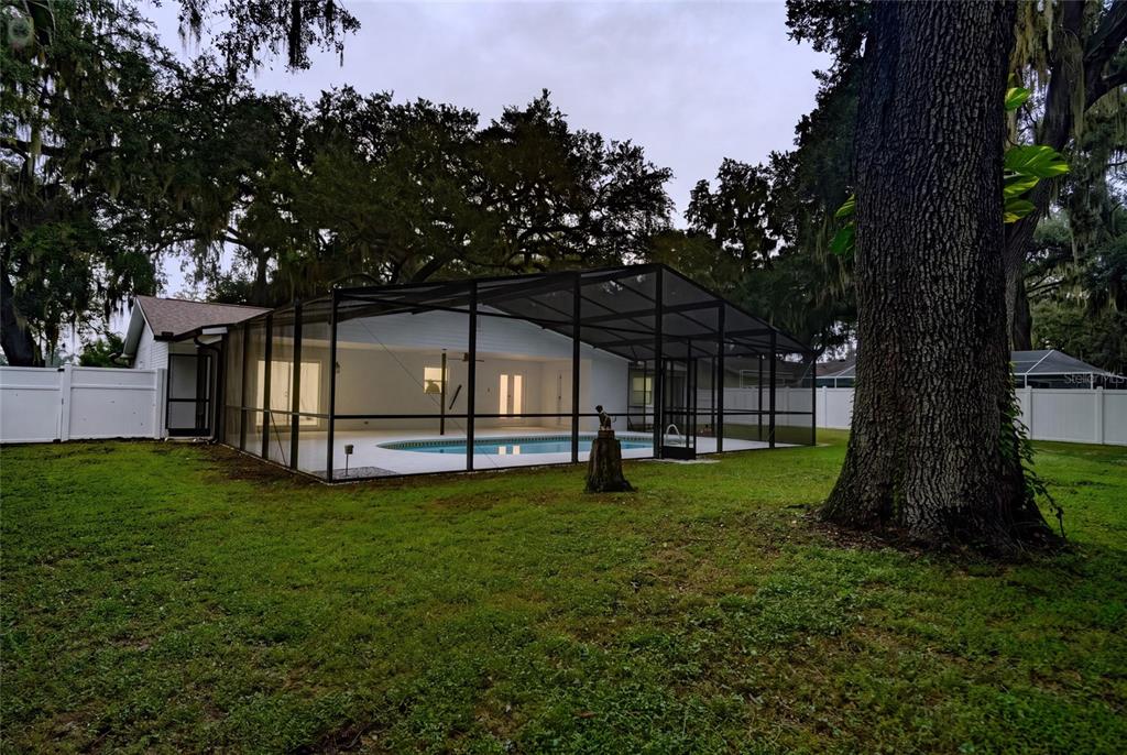 611 Rooks Road Seffner, FL 33584 - Photo 28 of 32 Gallery Image 28