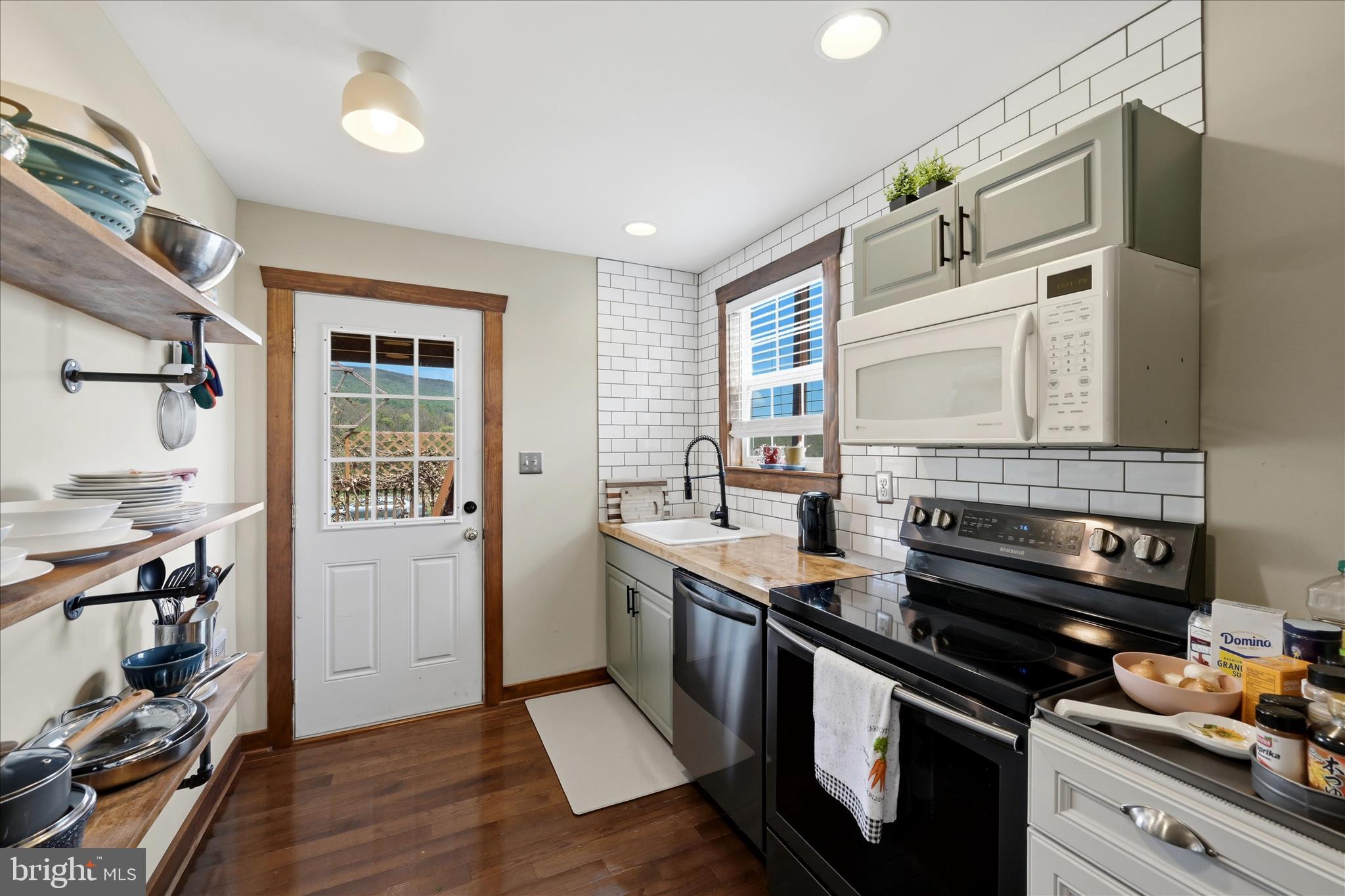 2121 South Pifer Road Star Tannery, VA 22654 - Photo 79 of 126 Kitchen