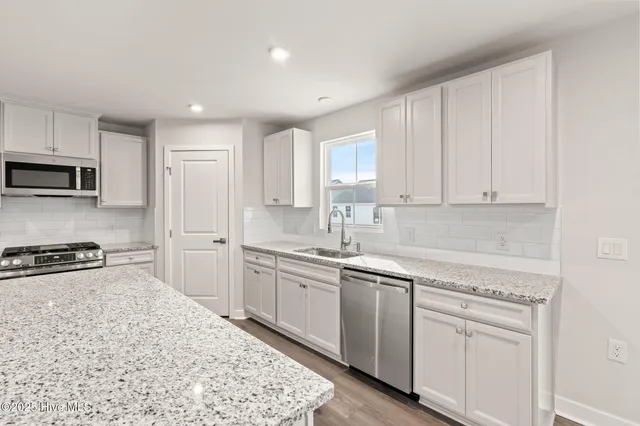 $319,995 | 1774 Piney Creek Road Northeast, Bolivia, NC 28422