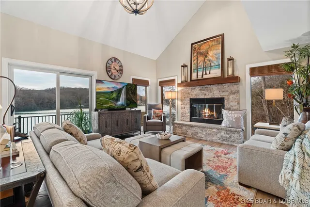 $729,000 | 168 Trigger Road, Linn Creek, MO 65052