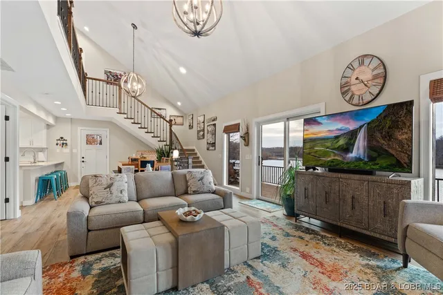 $729,000 | 168 Trigger Road, Linn Creek, MO 65052