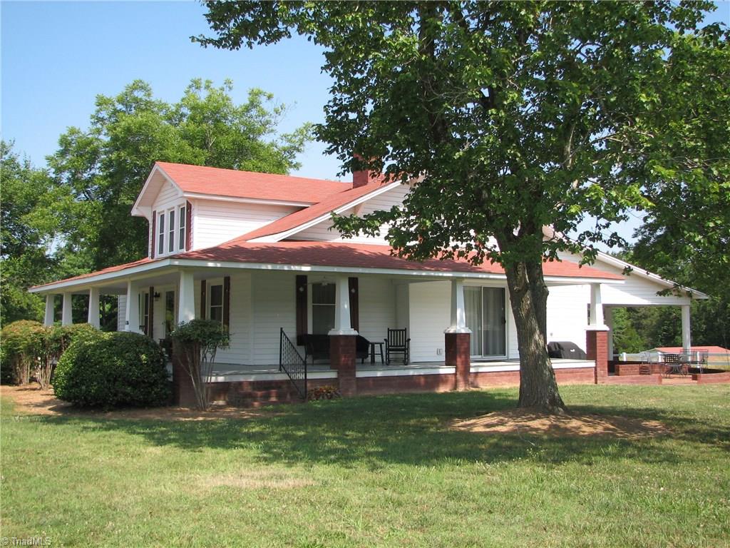 1186 Denton Road Denton, NC 27239 - Photo 2 of 30