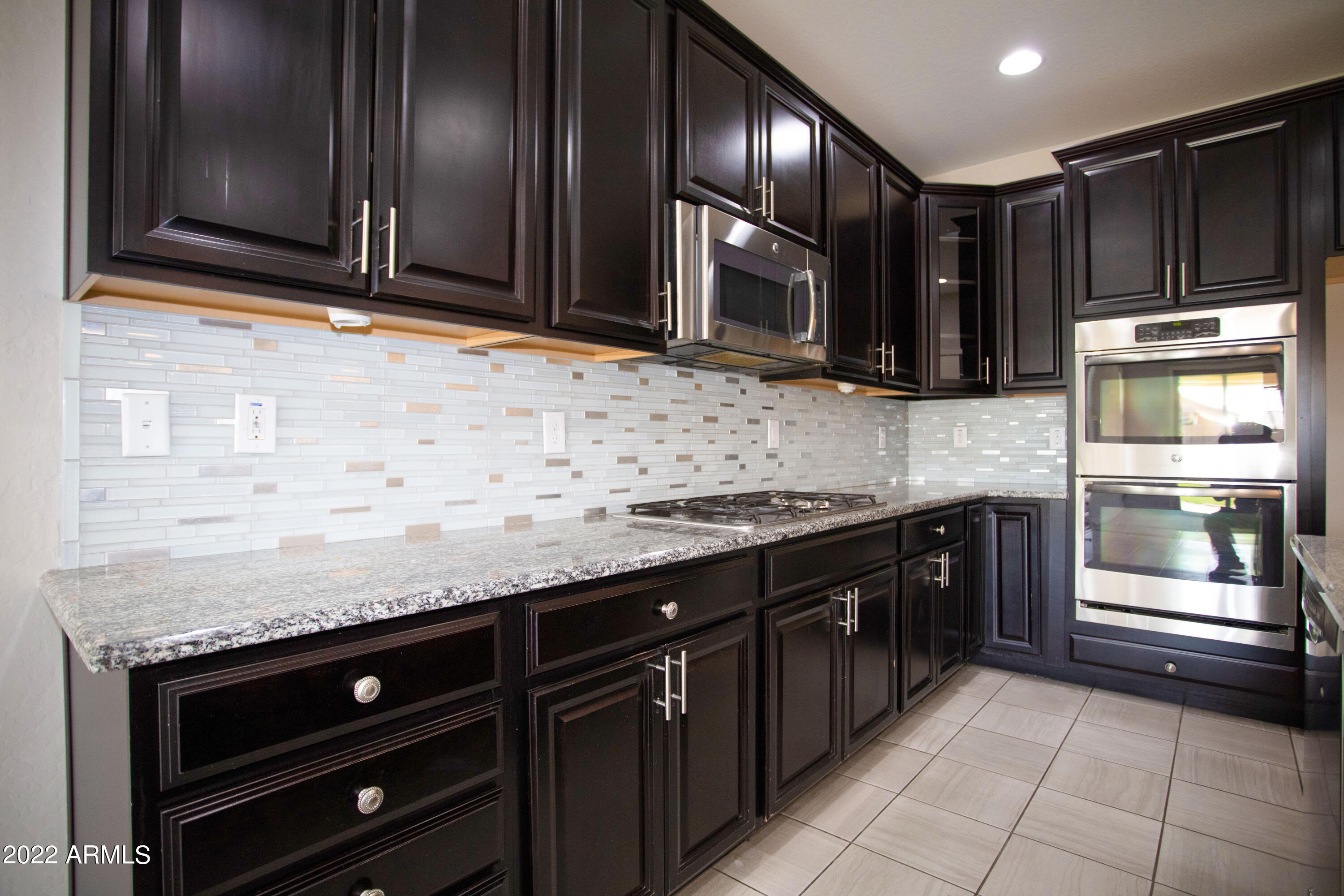 19359 North Stonegate Road Maricopa, AZ 85138 - Photo 11 of 49 11 Kitchen