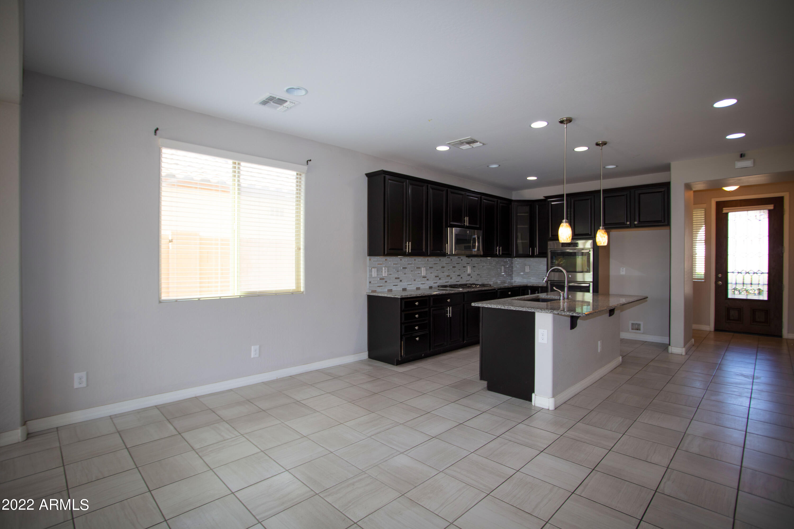19359 North Stonegate Road Maricopa, AZ 85138 - Photo 14 of 49 14 Dining Room