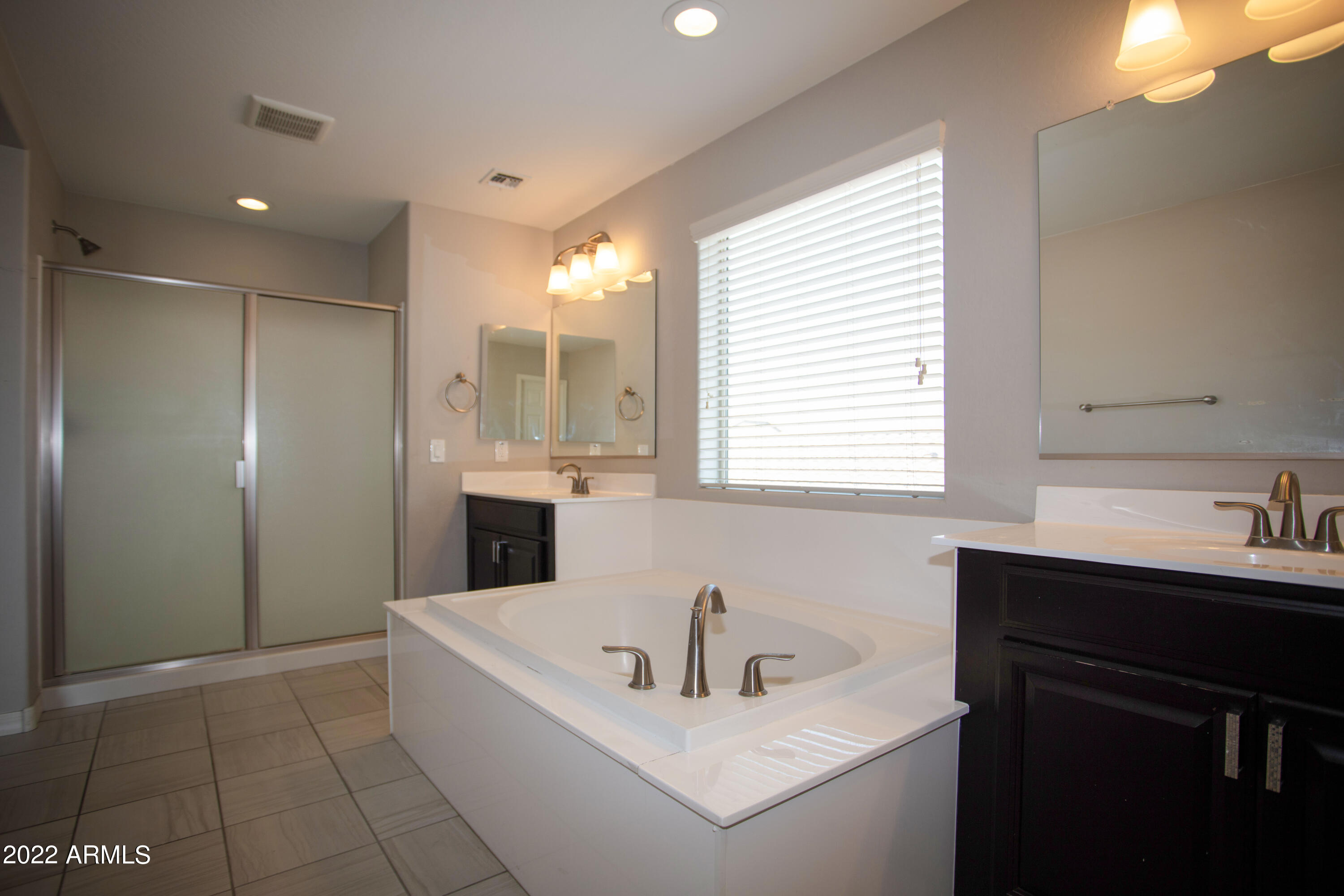 19359 North Stonegate Road Maricopa, AZ 85138 - Photo 23 of 49 23 Master Bathroom