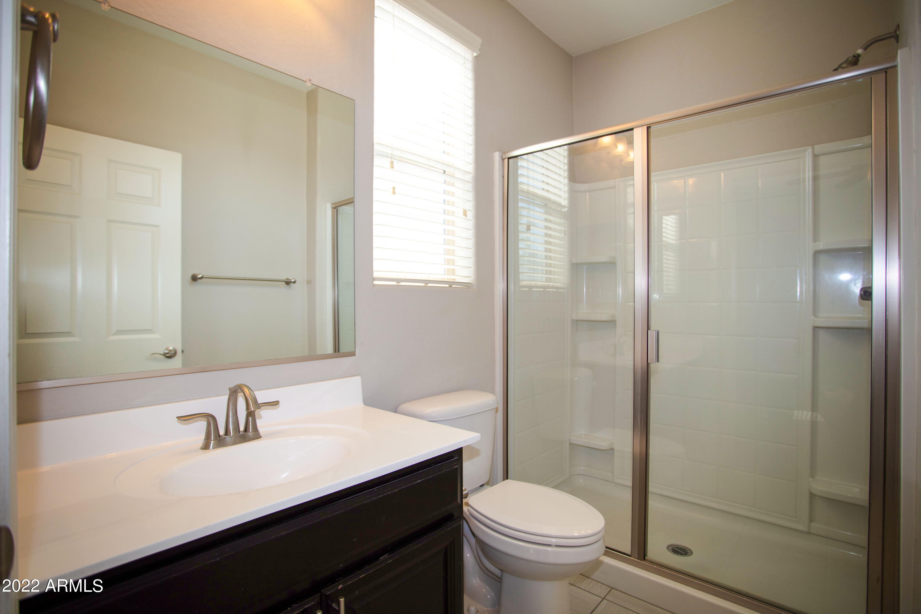 19359 North Stonegate Road Maricopa, AZ 85138 - Photo 40 of 49 40 Guest Suite Bathroom