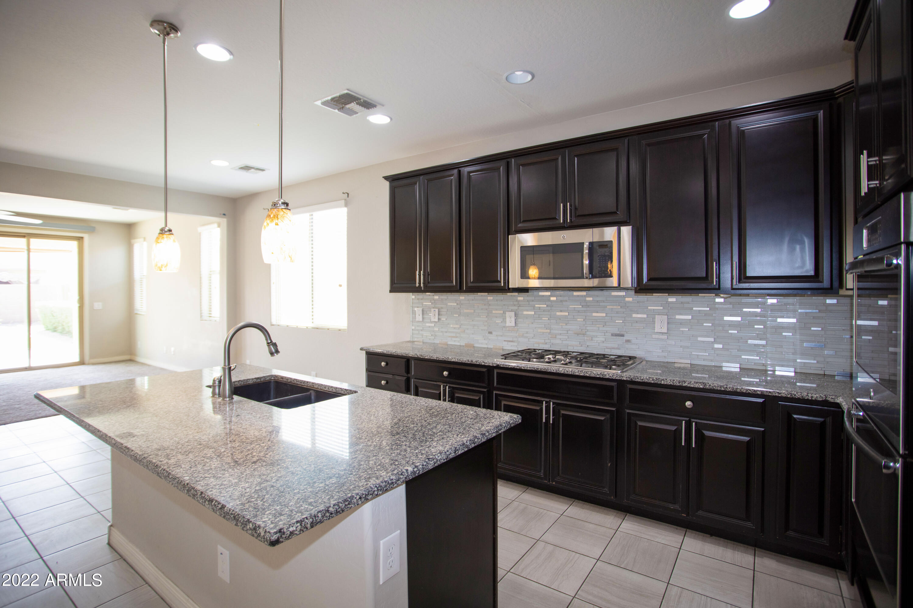 19359 North Stonegate Road Maricopa, AZ 85138 - Photo 8 of 49 08 Kitchen