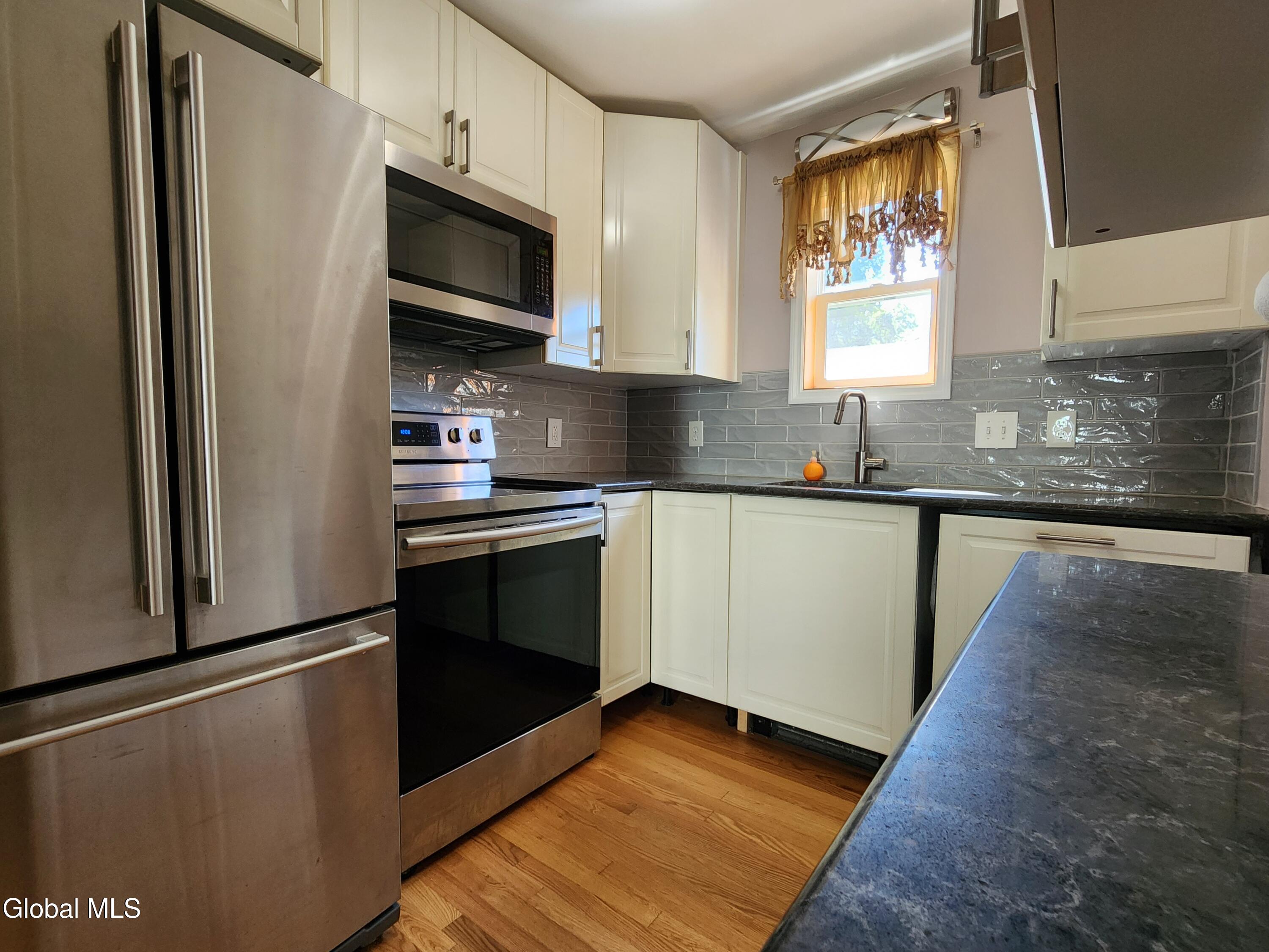 1003 River Road Schodack, NY 12156 - Photo 21 of 64 20250922_120733