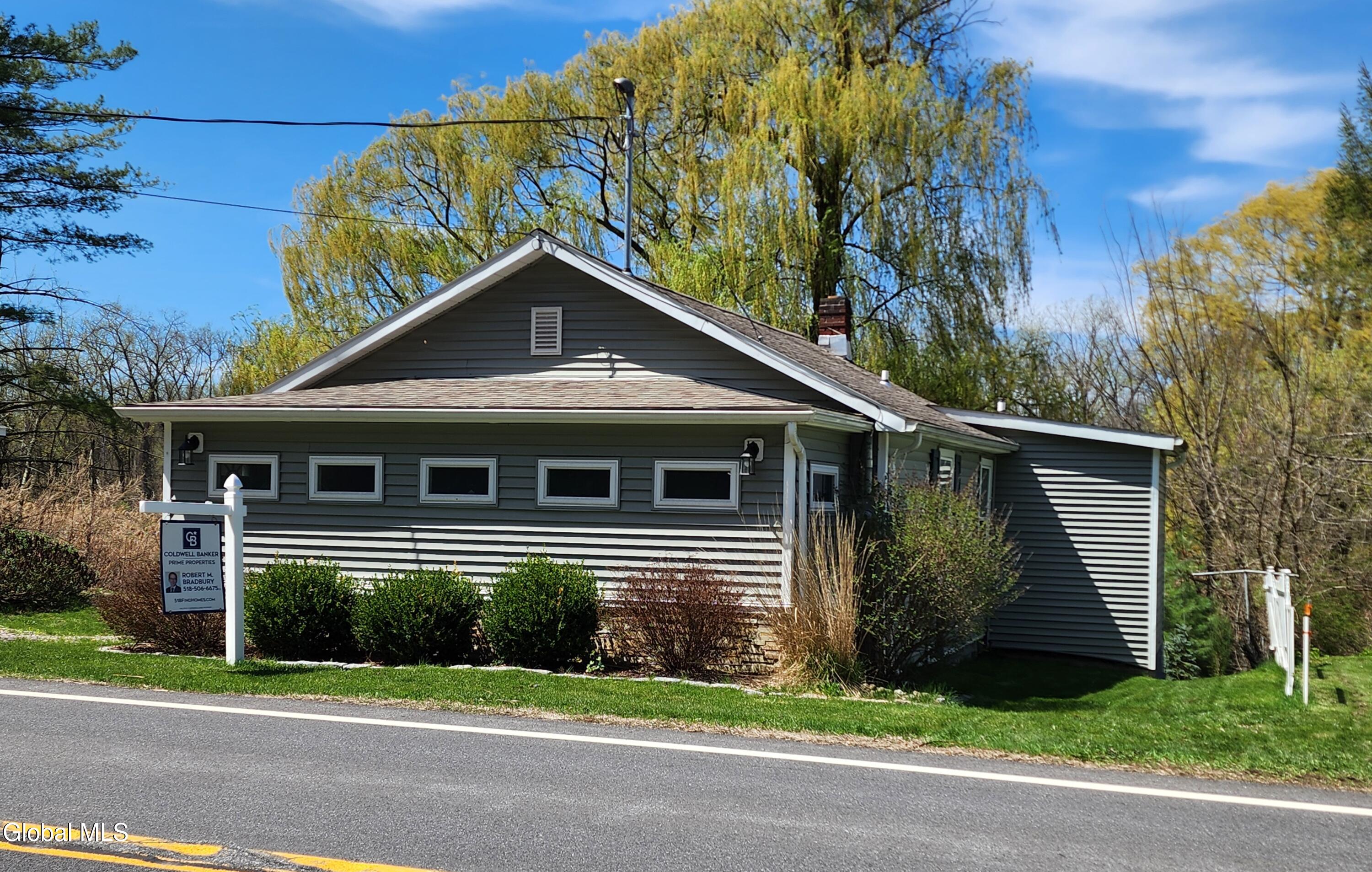 1003 River Road Schodack, NY 12156 - Photo 3 of 64 20260418_123400