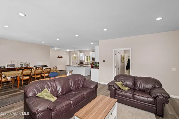 $939,000 | 35554 North Williams Lane, Athol, ID 83801