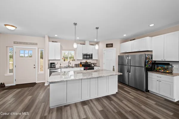 $939,000 | 35554 North Williams Lane, Athol, ID 83801
