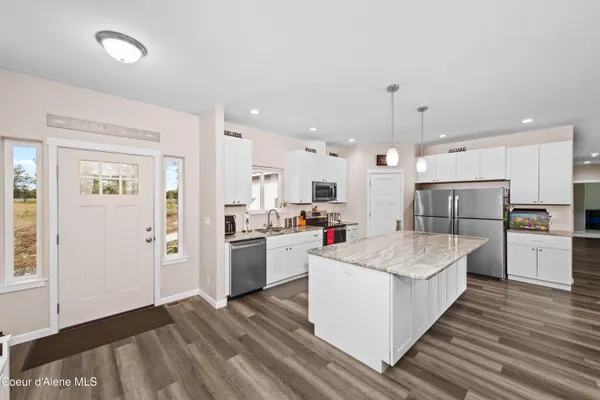 $939,000 | 35554 North Williams Lane, Athol, ID 83801