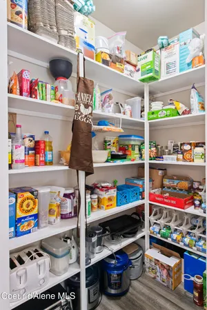 $939,000 | 35554 North Williams Lane, Athol, ID 83801