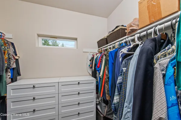 $939,000 | 35554 North Williams Lane, Athol, ID 83801