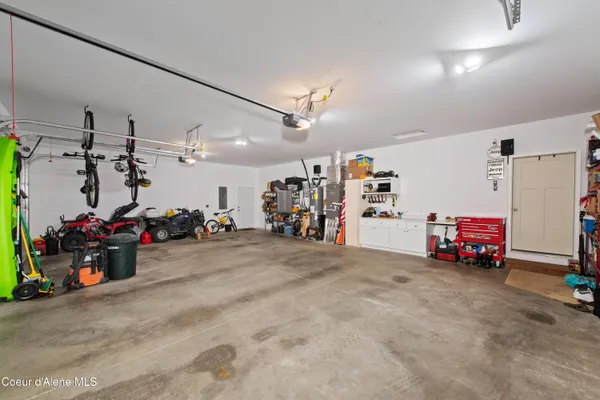 $939,000 | 35554 North Williams Lane, Athol, ID 83801