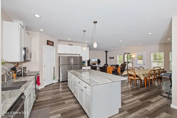 $939,000 | 35554 North Williams Lane, Athol, ID 83801