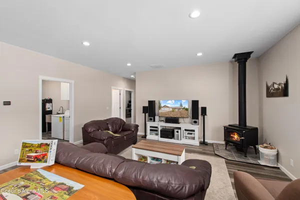 $939,000 | 35554 North Williams Lane, Athol, ID 83801