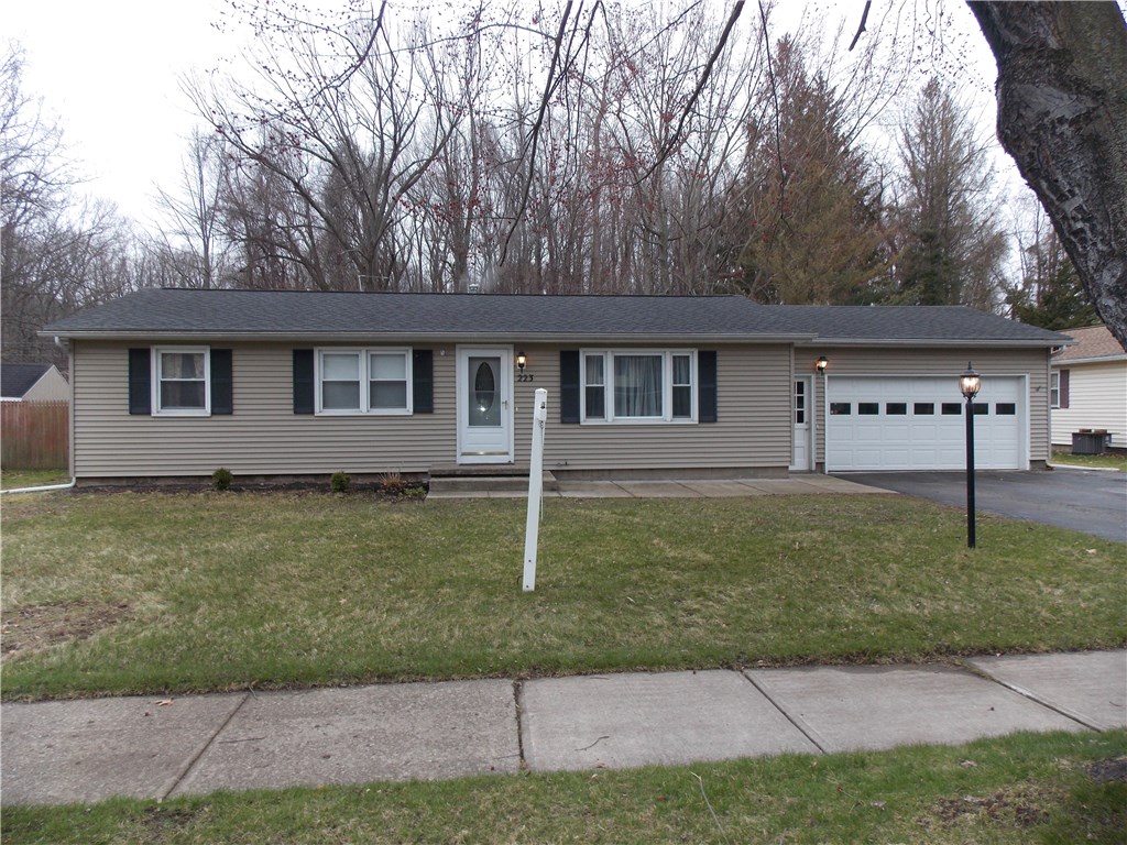 223 Eaton Road Irondequoit, NY 14617 - Photo 1 of 1