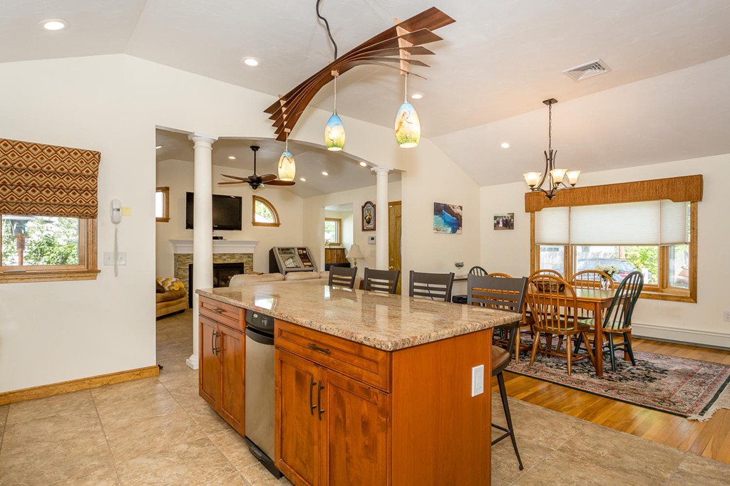 18 Trudy Terrace Canton, MA 02021 - Photo 7 of 16 Gallery Image 7