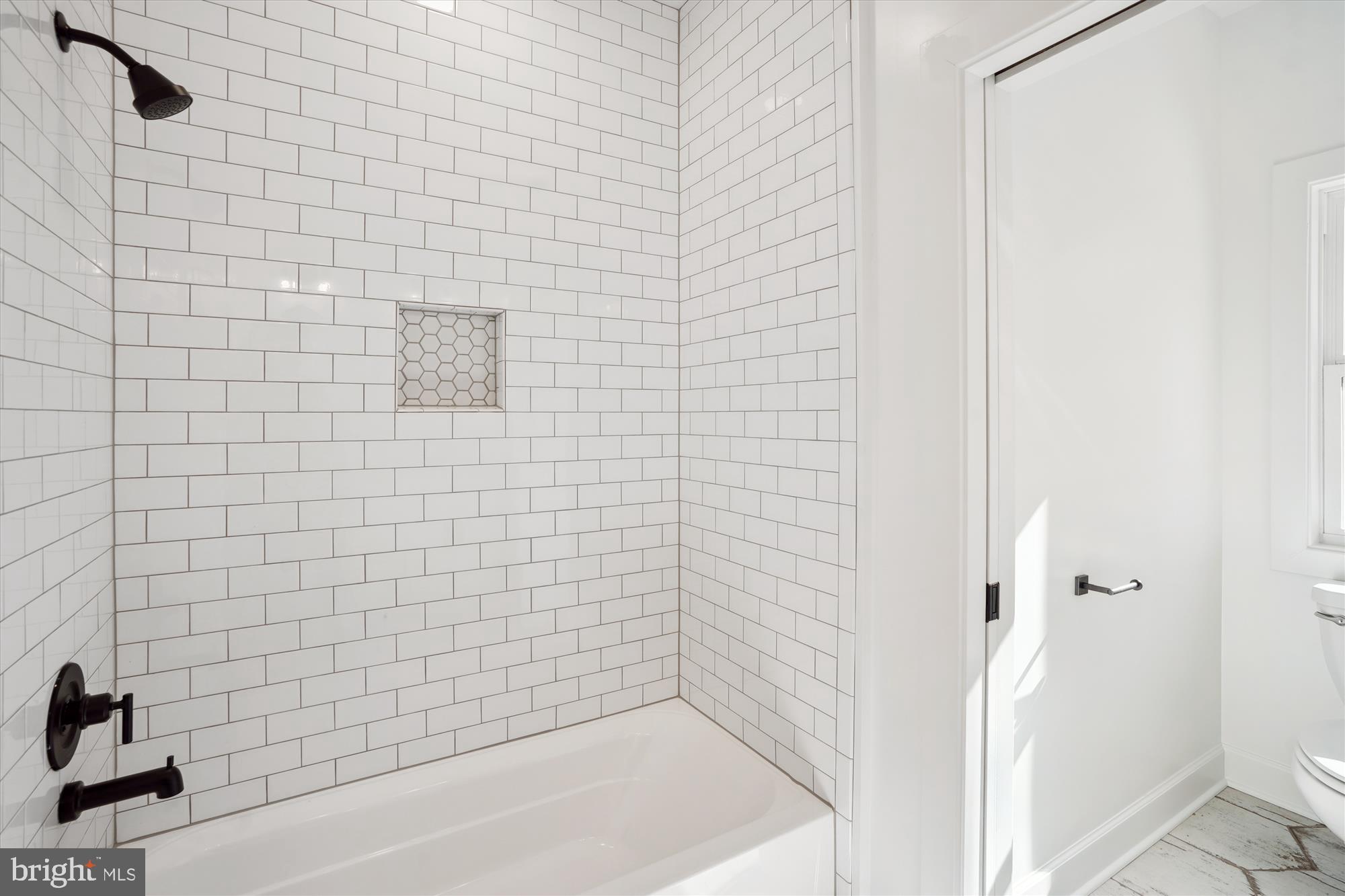 2412 Mountain Road Haymarket, VA 20169 - Photo 23 of 52 HALL BATH