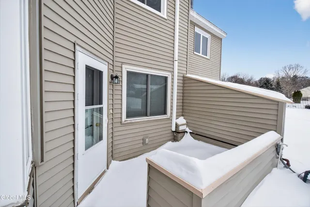 $2,500 | 17 Derby Drive, Saratoga Springs, NY 12866