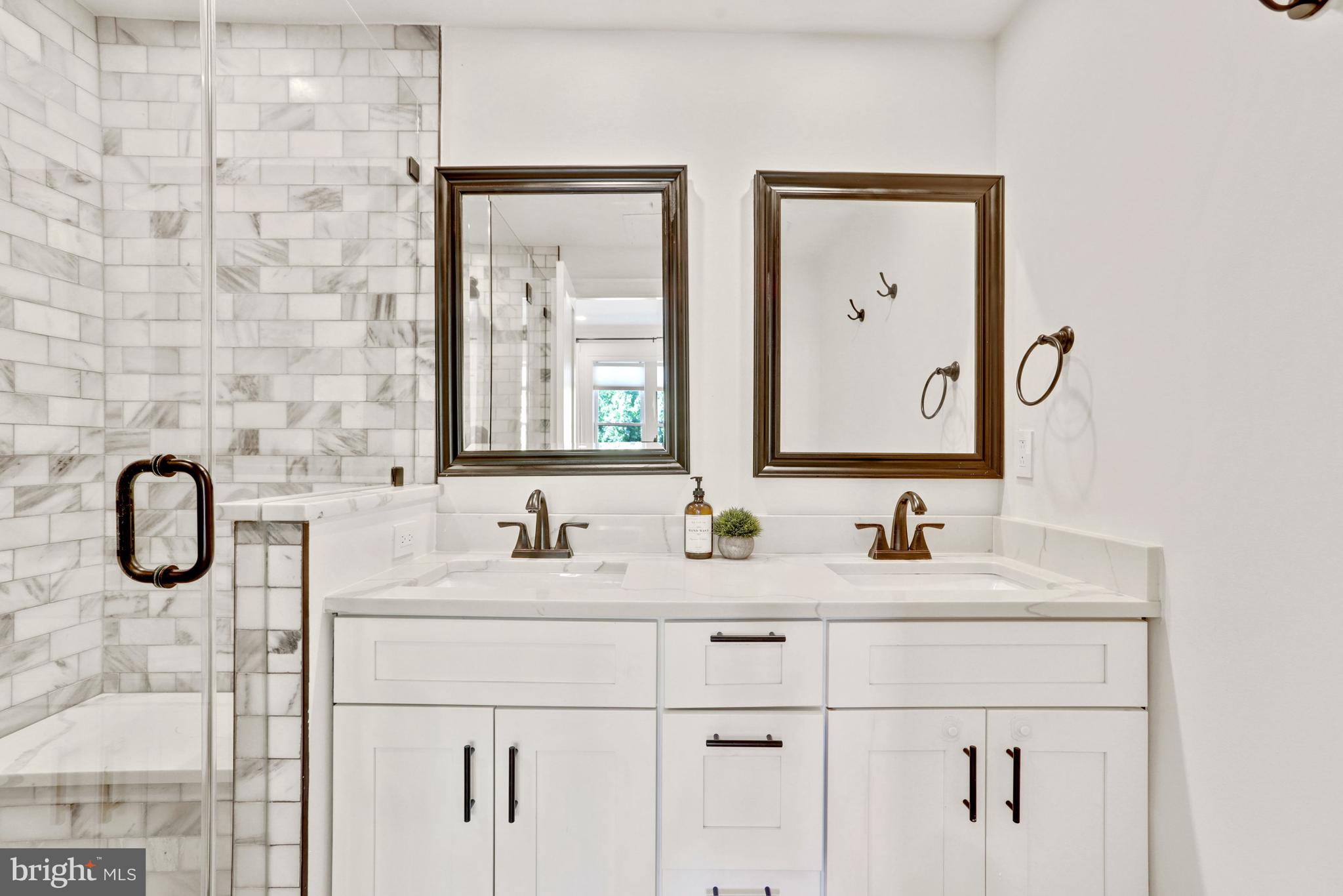 1215 Oates Street Northeast Washington, DC 20002 - Photo 19 of 44 En-suite Primary Bath