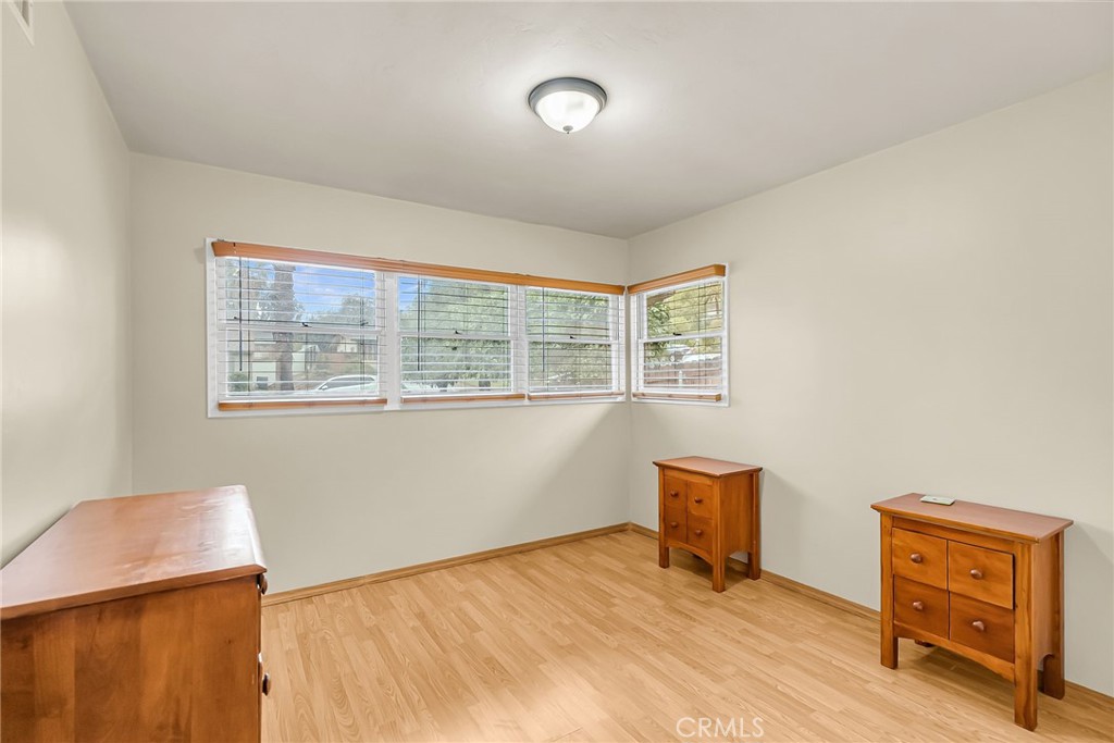 5648 Laredo Road Riverside, CA 92506 - Photo 26 of 37