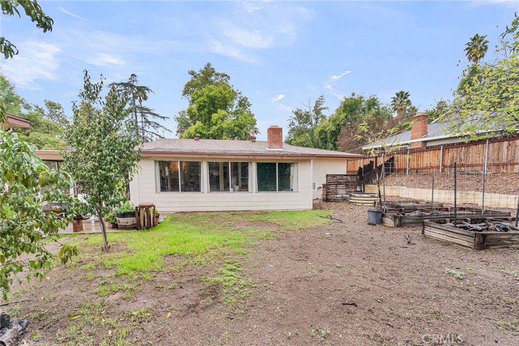 5648 Laredo Road Riverside, CA 92506 - Photo 33 of 37