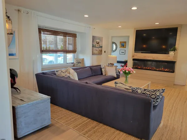 $85,000 | 8601 Fulton Avenue, Margate City, NJ 08402