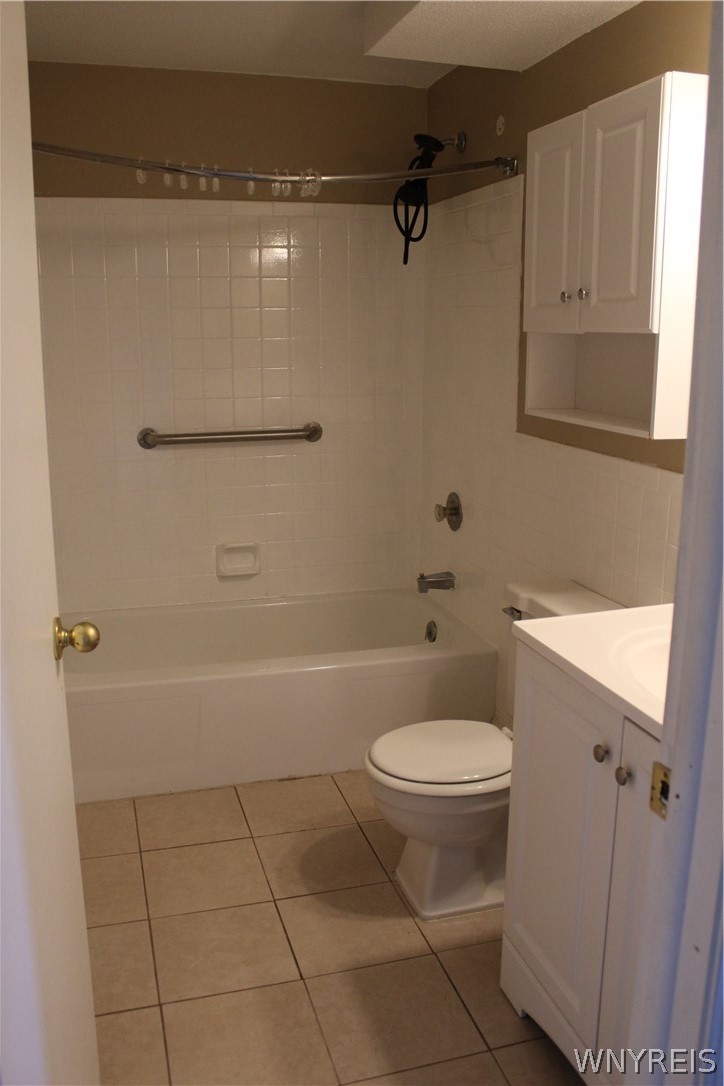 3948 Ridge Lea Road, Unit D Amherst, NY 14228 - Photo 19 of 24
