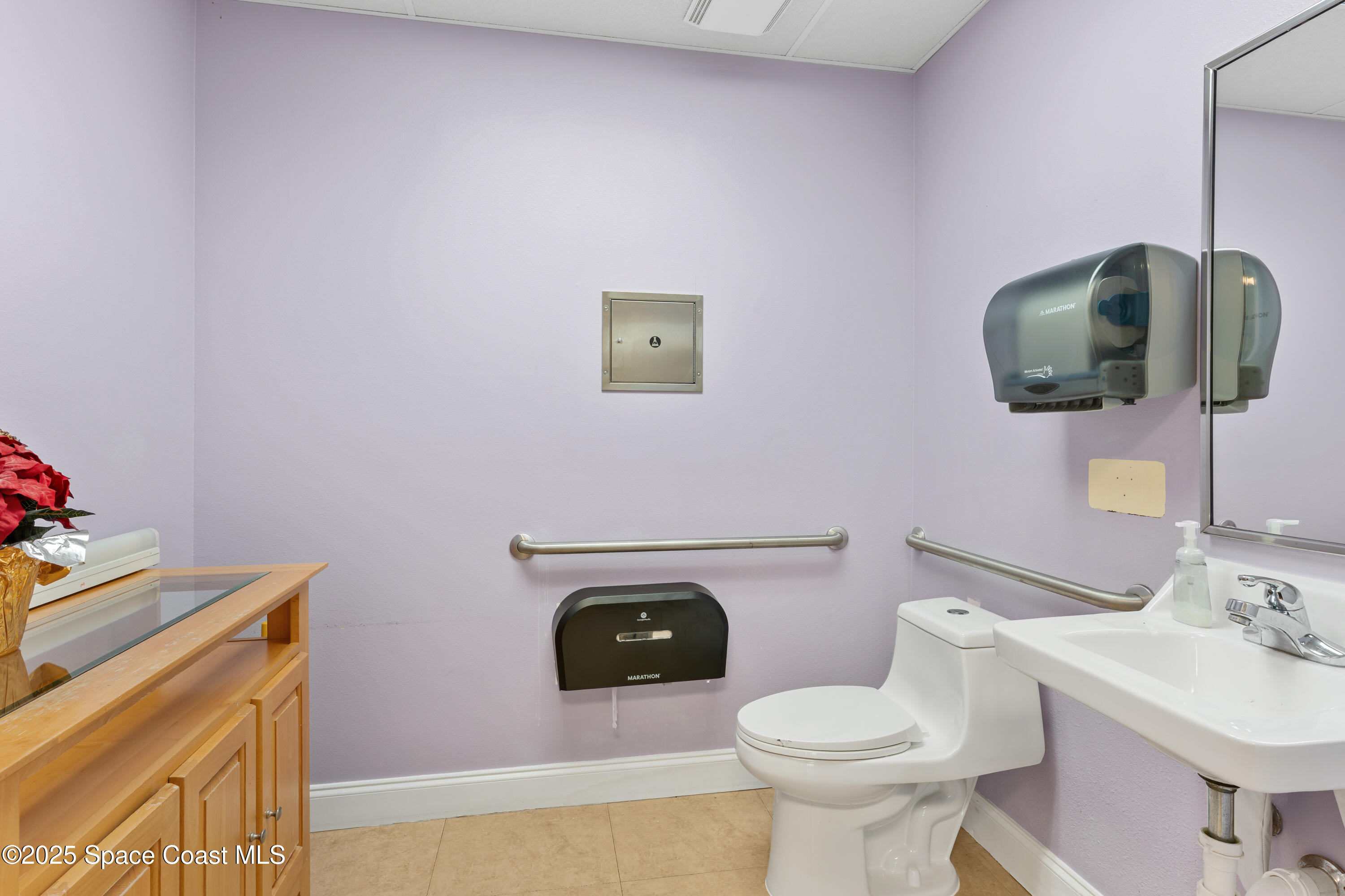 2012 Vernon Place Melbourne, FL 32901 - Photo 33 of 68 DSC08144