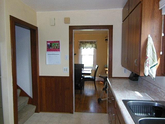 157 East Erie Road Temperance, MI 48182 - Photo 17 of 20 20374644-16.JPG