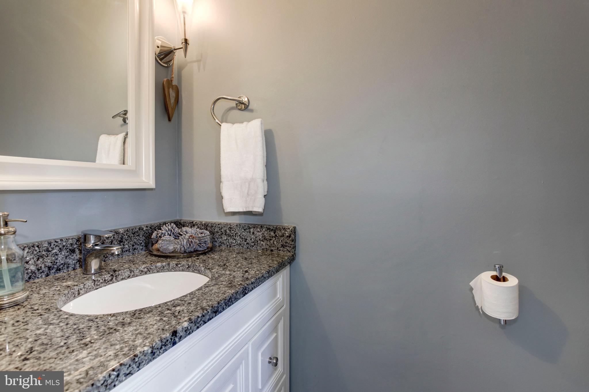 2905 Seminole Road Woodbridge, VA 22192 - Photo 6 of 26 Gallery Image 6