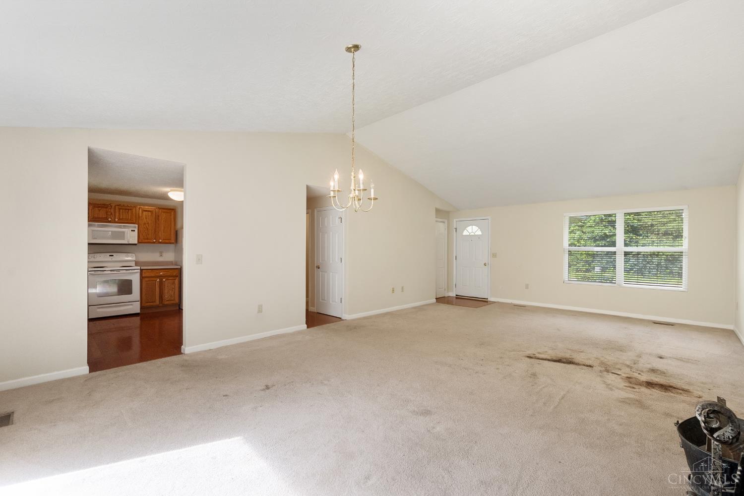 3946 Cain Run Road Batavia, OH 45103 - Photo 4 of 34