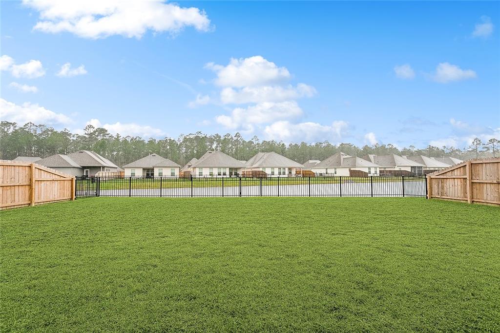11537 Woodbluff Drive Covington, LA 70433 - Photo 15 of 17