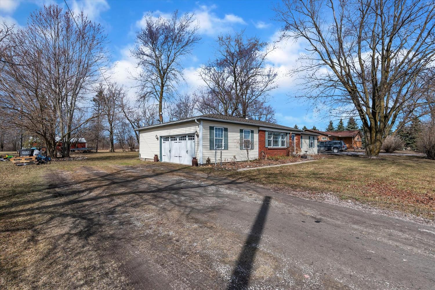 6847 Ann Arbor Road Dundee, MI 48131 - Photo 4 of 40 Photo 4