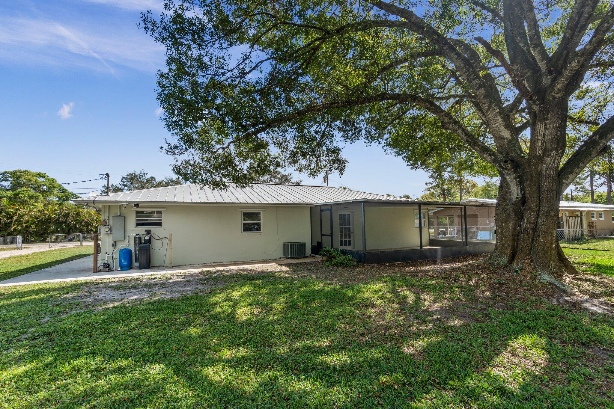 3241 Lewis Street Fort Pierce, FL 34981 - Photo 29 of 31 27-web-or-mls-DSC02679