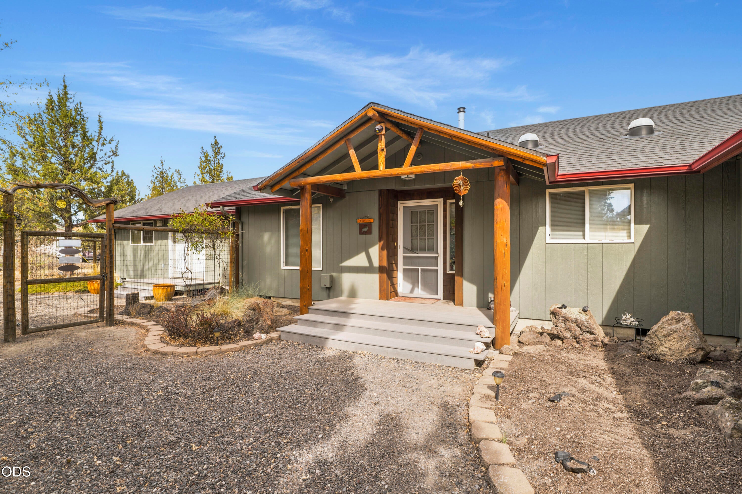 6040 Southwest Shad Road Terrebonne, OR 97760 - Photo 3 of 82 Gallery Image 3