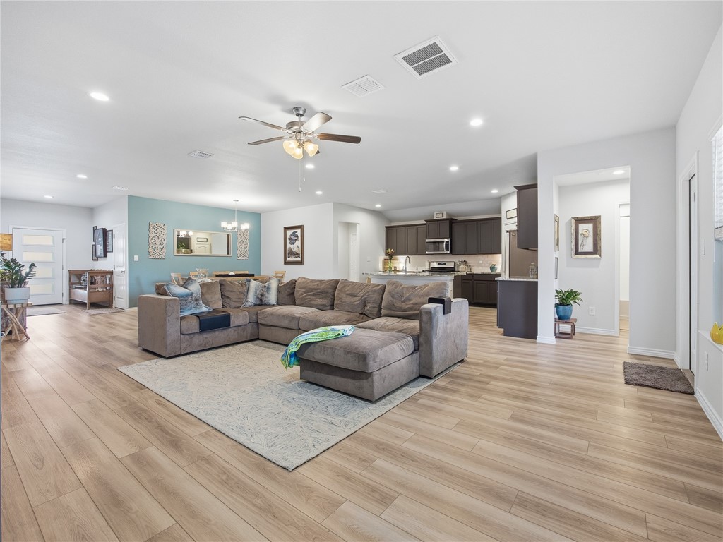 7938 Rancho Vista Boulevard East Corpus Christi, TX 78414 - Photo 11 of 37 Open Living concept
