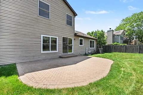$395,000 | 7912 West Barbara Lane, Frankfort, IL 60423