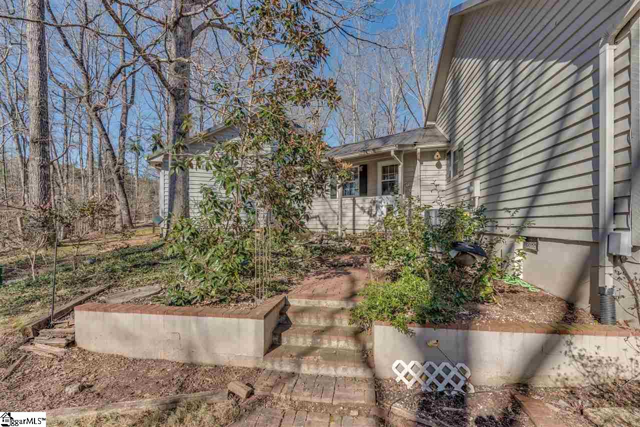 7 North Jackson Grove Road Landrum, SC 29356 - Photo 3 of 35 Gallery Image 3