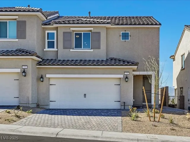 $435,000 | 370 Rosefinch Street, Henderson, NV 89012